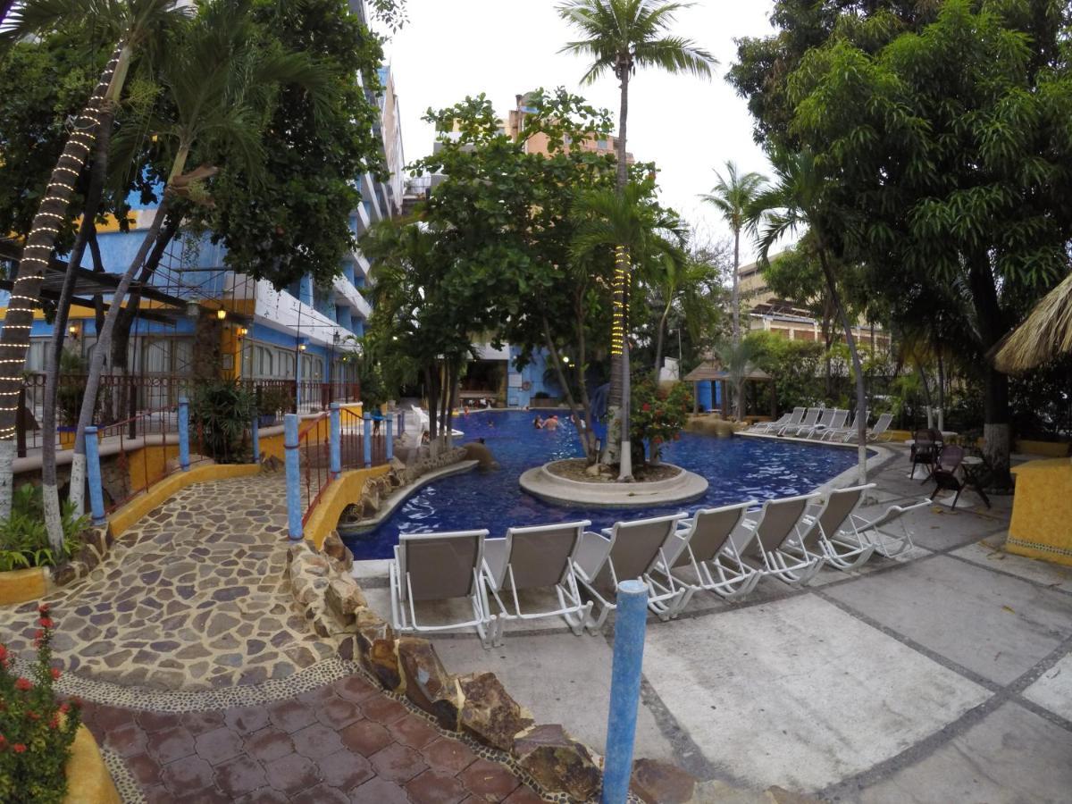 Hotel Club Del Sol Acapulco By Ng Hoteles Экстерьер фото