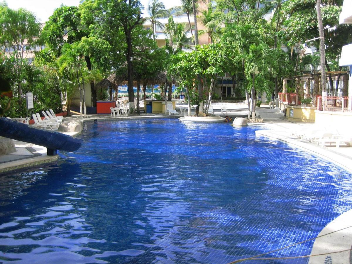 Hotel Club Del Sol Acapulco By Ng Hoteles Экстерьер фото