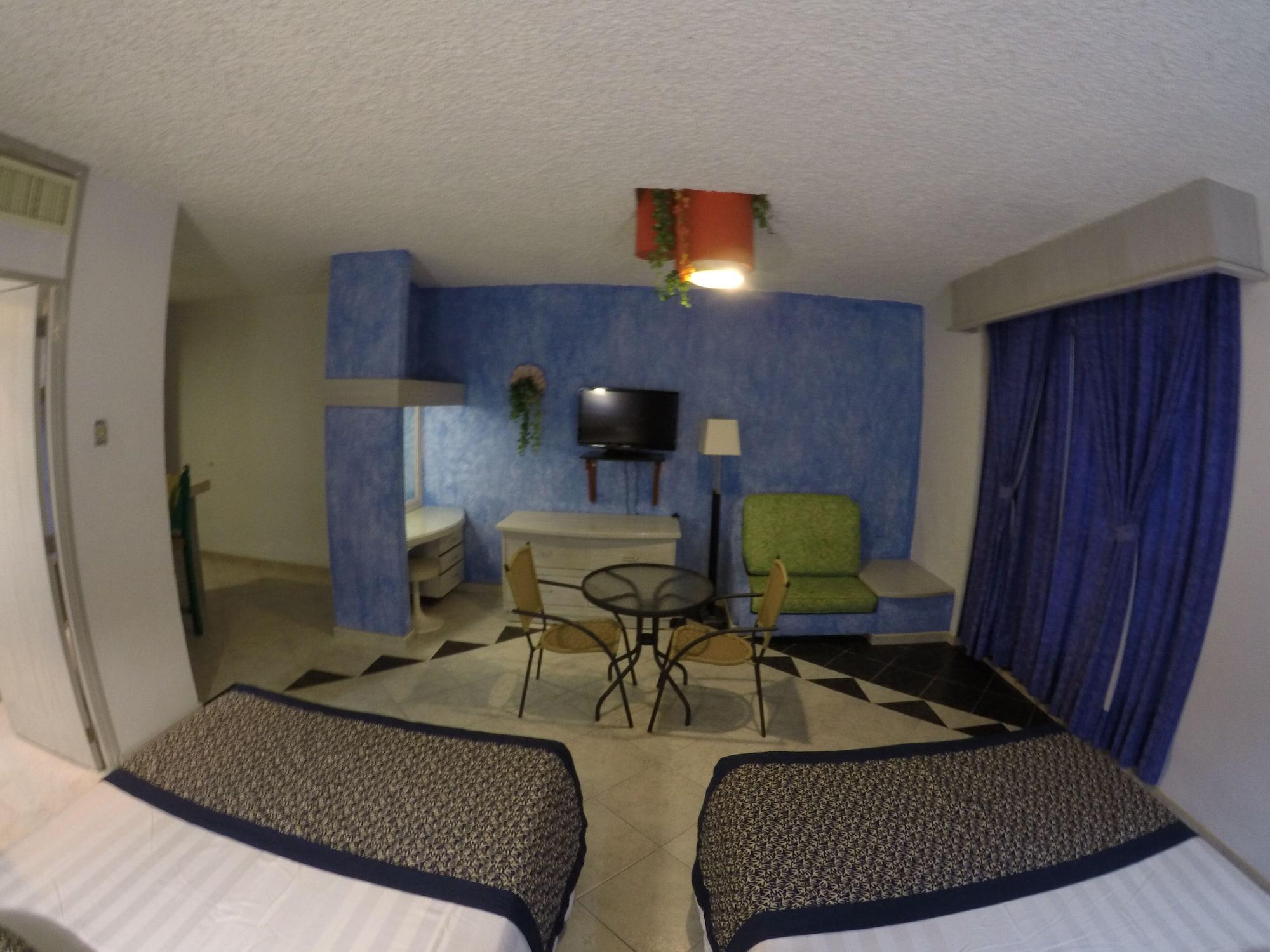 Hotel Club Del Sol Acapulco By Ng Hoteles Экстерьер фото