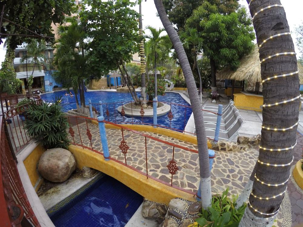 Hotel Club Del Sol Acapulco By Ng Hoteles Экстерьер фото